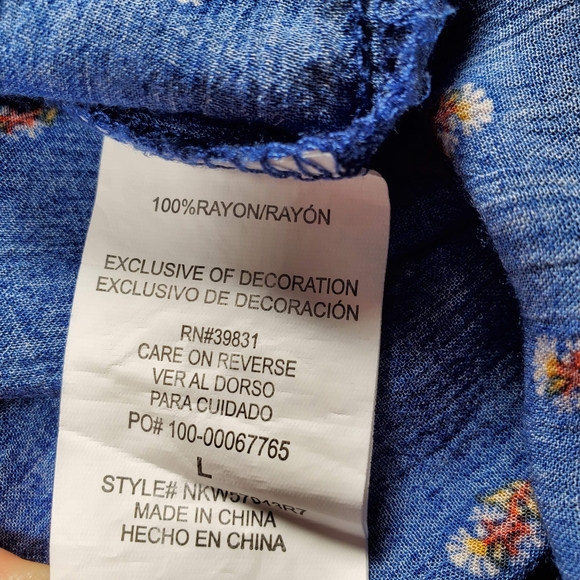 🆕️ Rewind Flowy Sleeveless Top - Floral - Picture 5 of 5